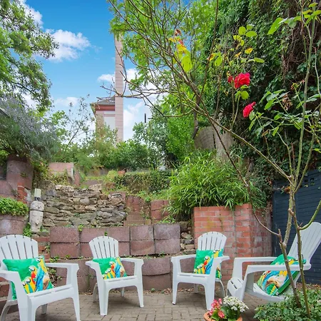 Modern In The Taunus * باد كامبيرغ