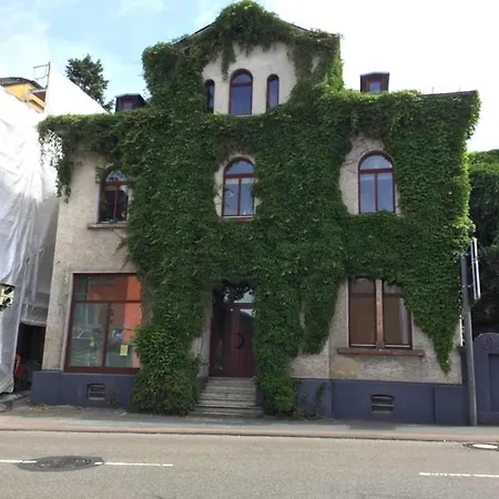 Modern In The Taunus * باد كامبيرغ