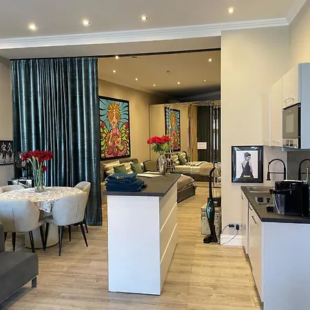 Modern In The Taunus Apartment *